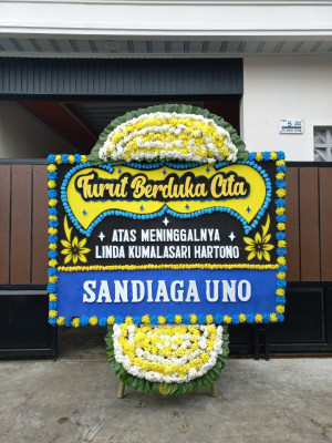 Papan Bunga Duka di Gomo